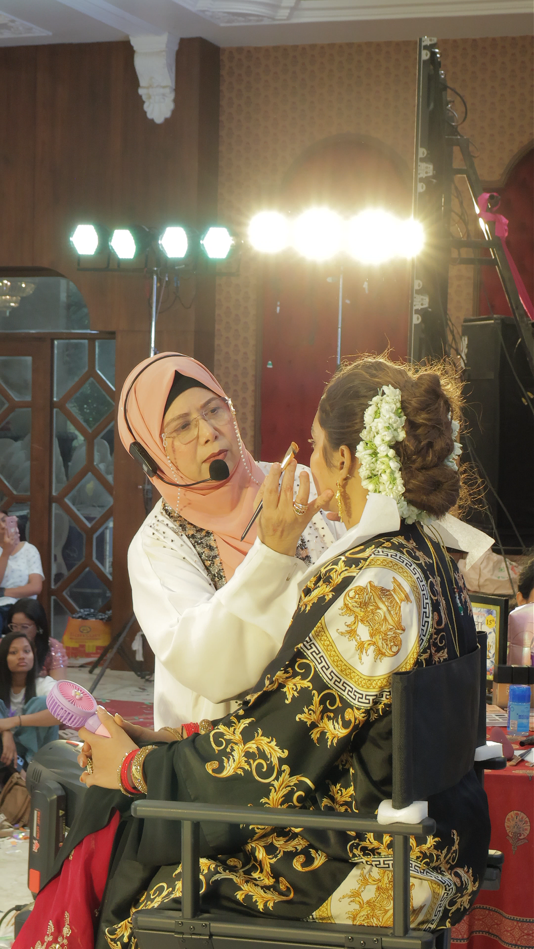 Best bridal makeup artist in Jaipur by Fiza Makeup Academy